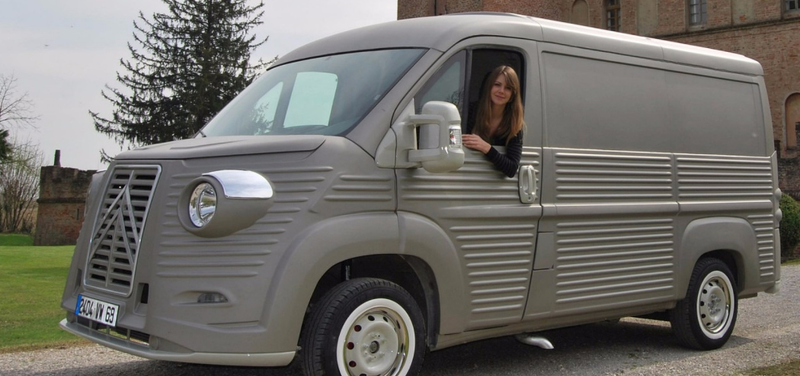 Illustration for article titled Celebrate Citroƫn's Iconic Van's 70th Birthday By Putting A New Citroƫn Van In Costume